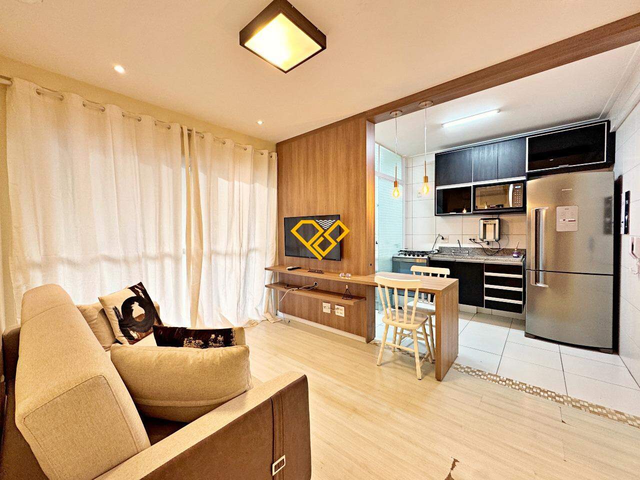 Apartamento para aluguel no Ponta da Praia: Sala e cozinha