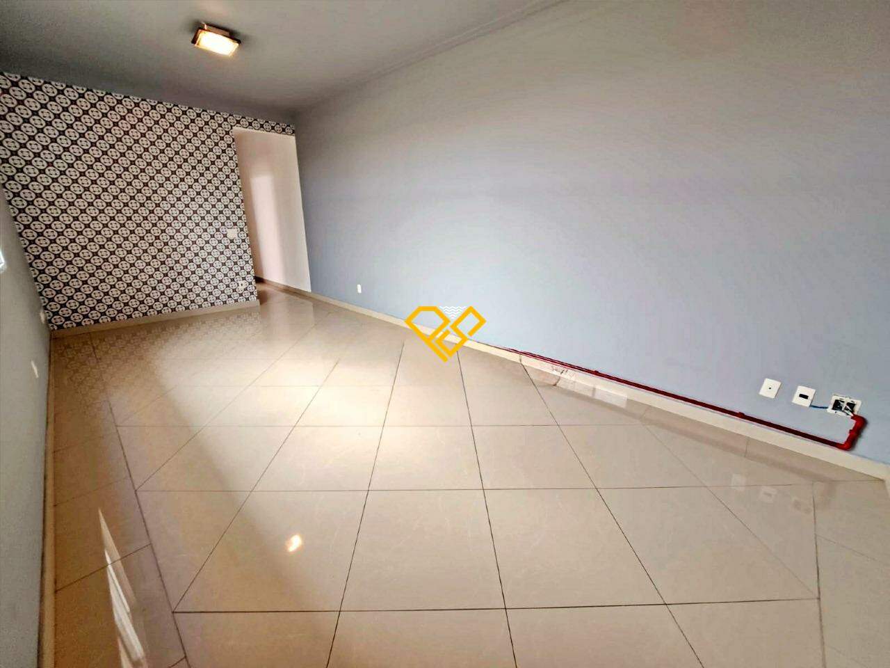 Sobreposta Baixa à venda no Boqueirão: Sala