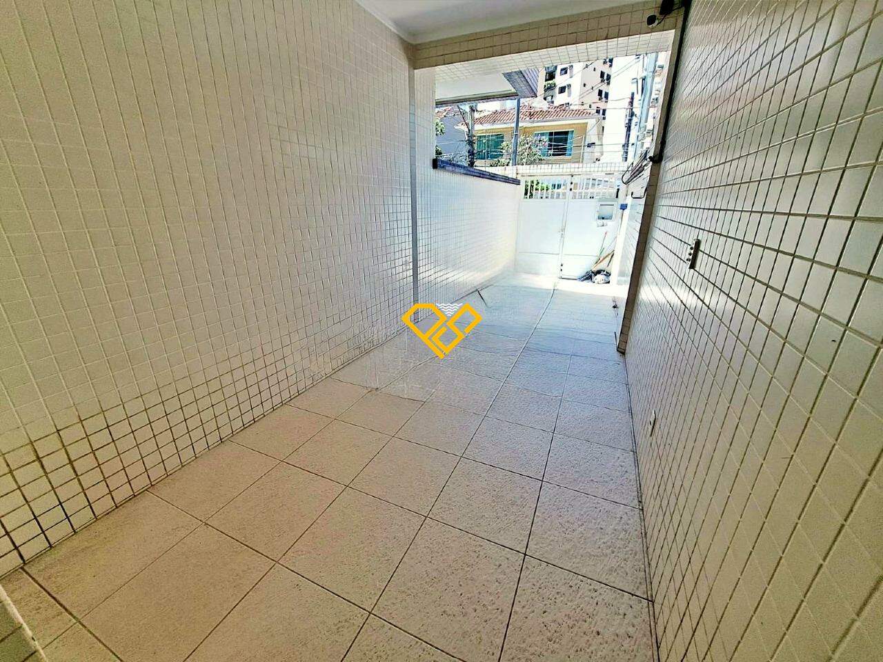 Sobreposta Baixa à venda no Boqueirão: Garagem