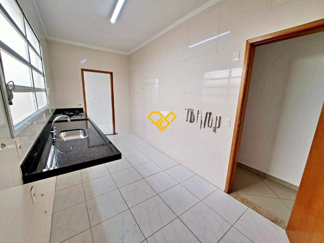 Sobreposta Baixa à venda no Boqueirão: Cozinha