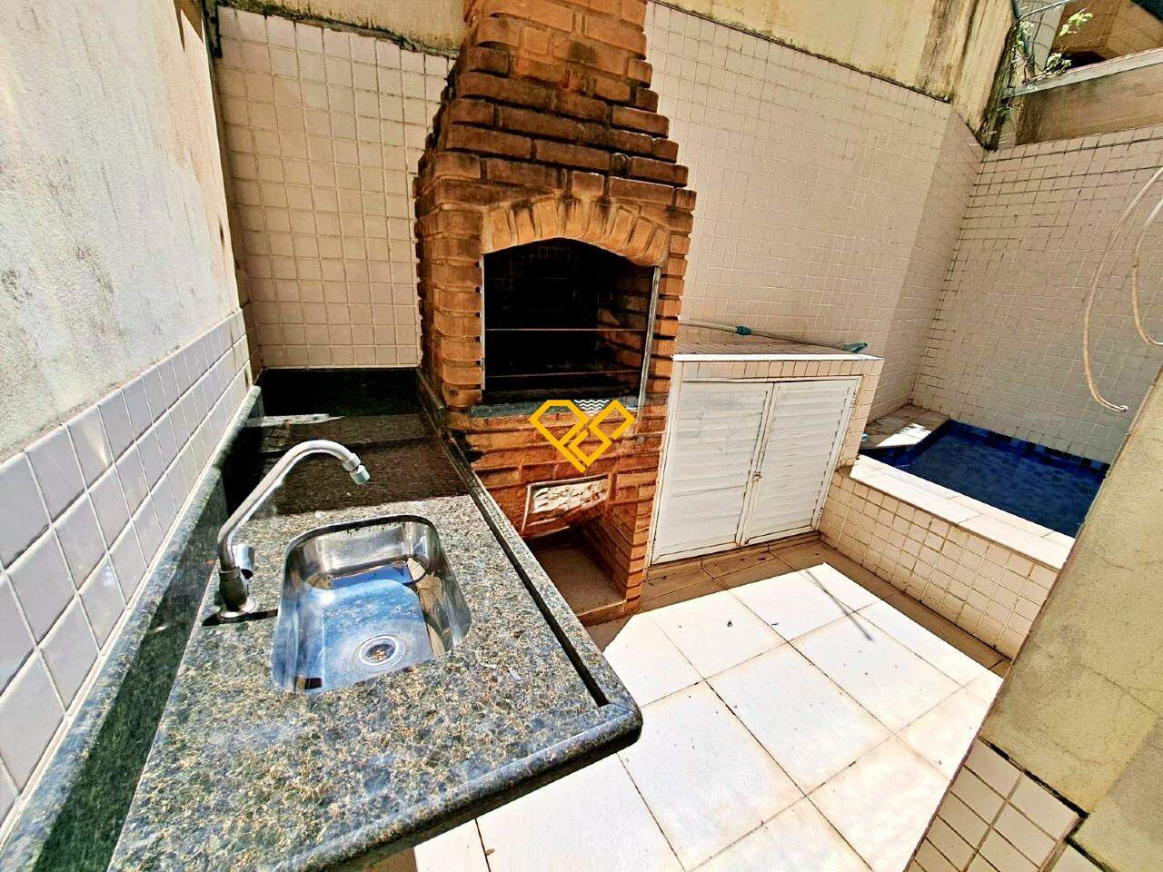 Sobreposta Baixa à venda no Boqueirão: Área gurmet com churrasqueira