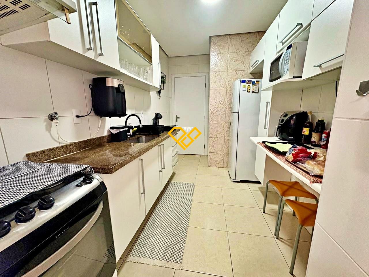 Apartamento à venda no Gonzaga: Cozinha