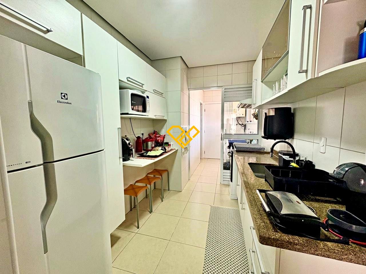 Apartamento à venda no Gonzaga: Cozinha