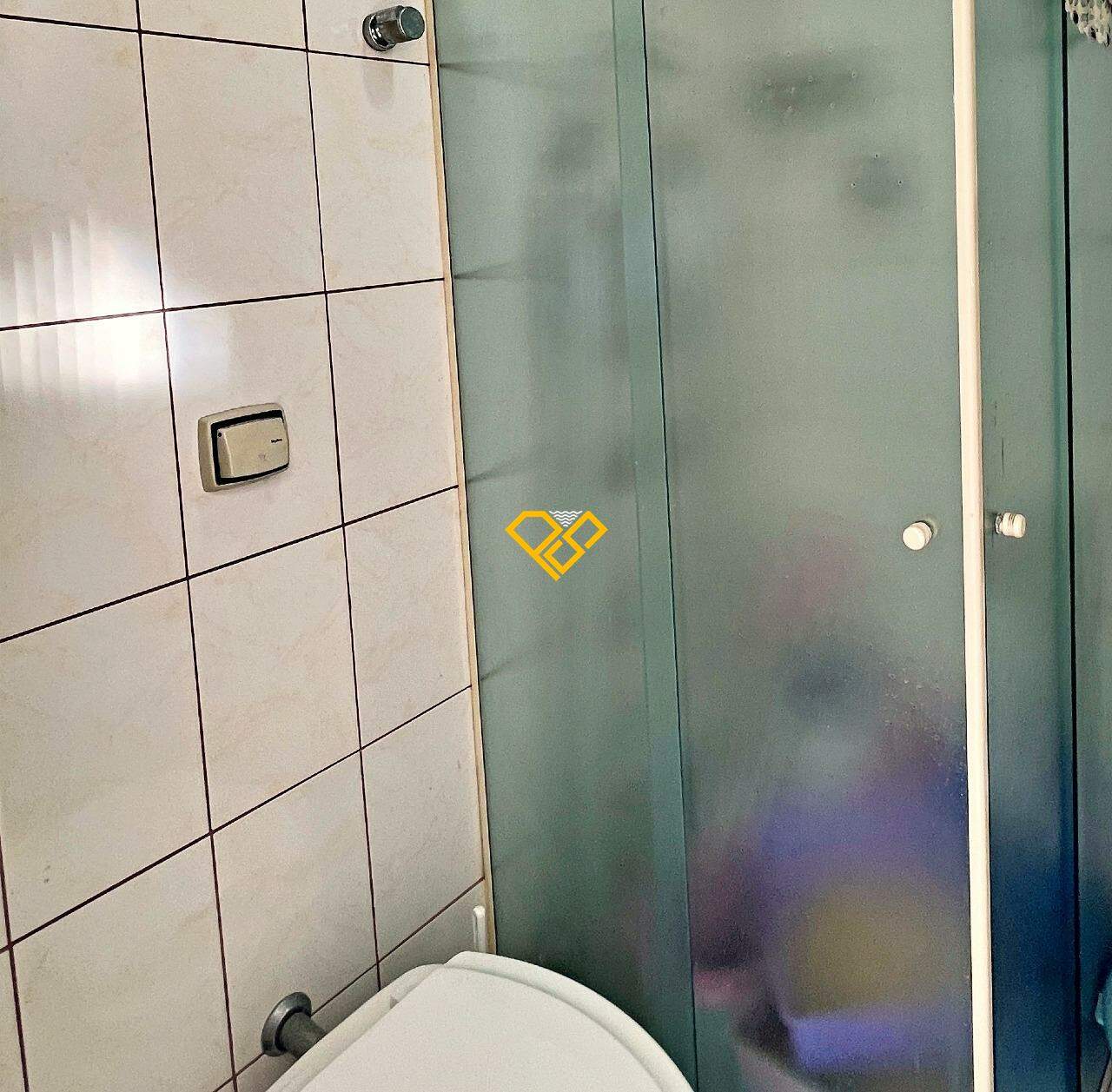 Apartamento à venda no Embaré: Wc de serviço