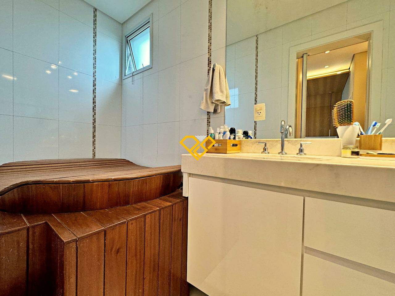 Apartamento à venda no Vila Rica: Wc suíte 1