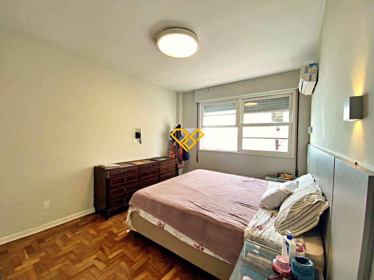Apartamento à venda no Ponta da Praia: Dormitório 1 - suíte