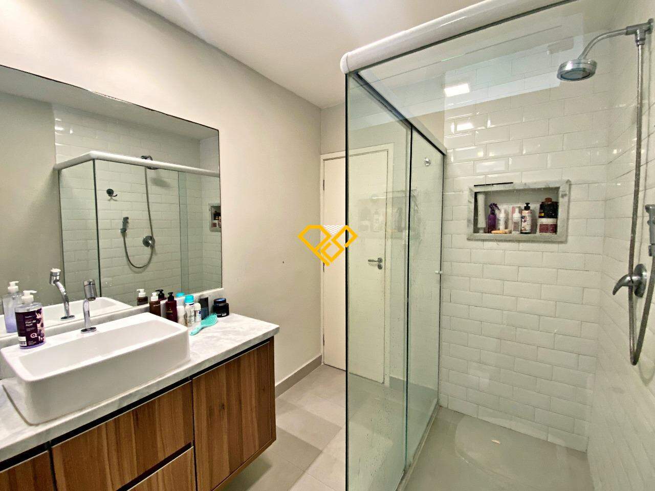 Apartamento à venda no Ponta da Praia: Wc suíte
