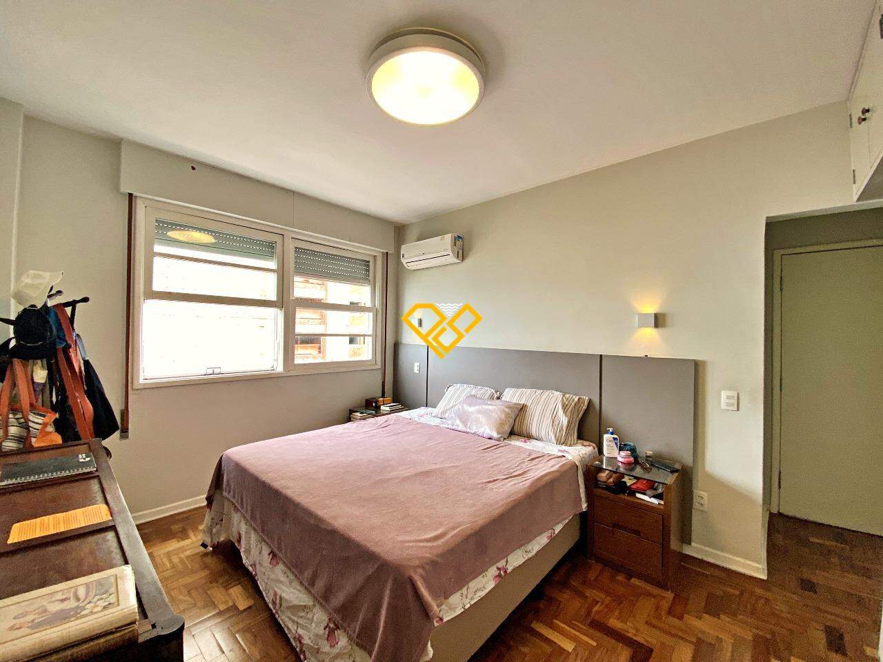 Apartamento à venda no Ponta da Praia: Dormitório 1 - suíte