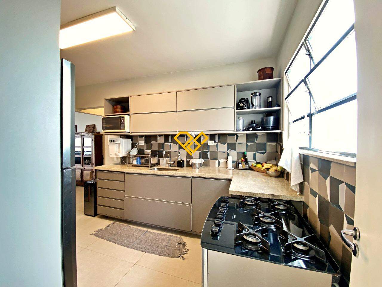 Apartamento à venda no Ponta da Praia: Cozinha
