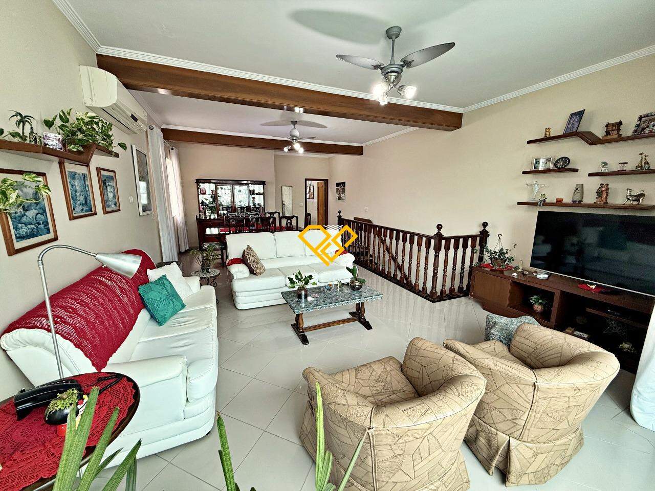 Sobreposta Alta à venda no Boqueirão: Sala