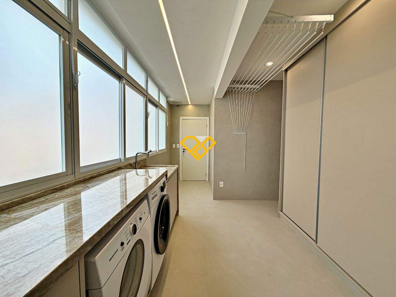 Apartamento à venda no Boqueirão: Área de serviço