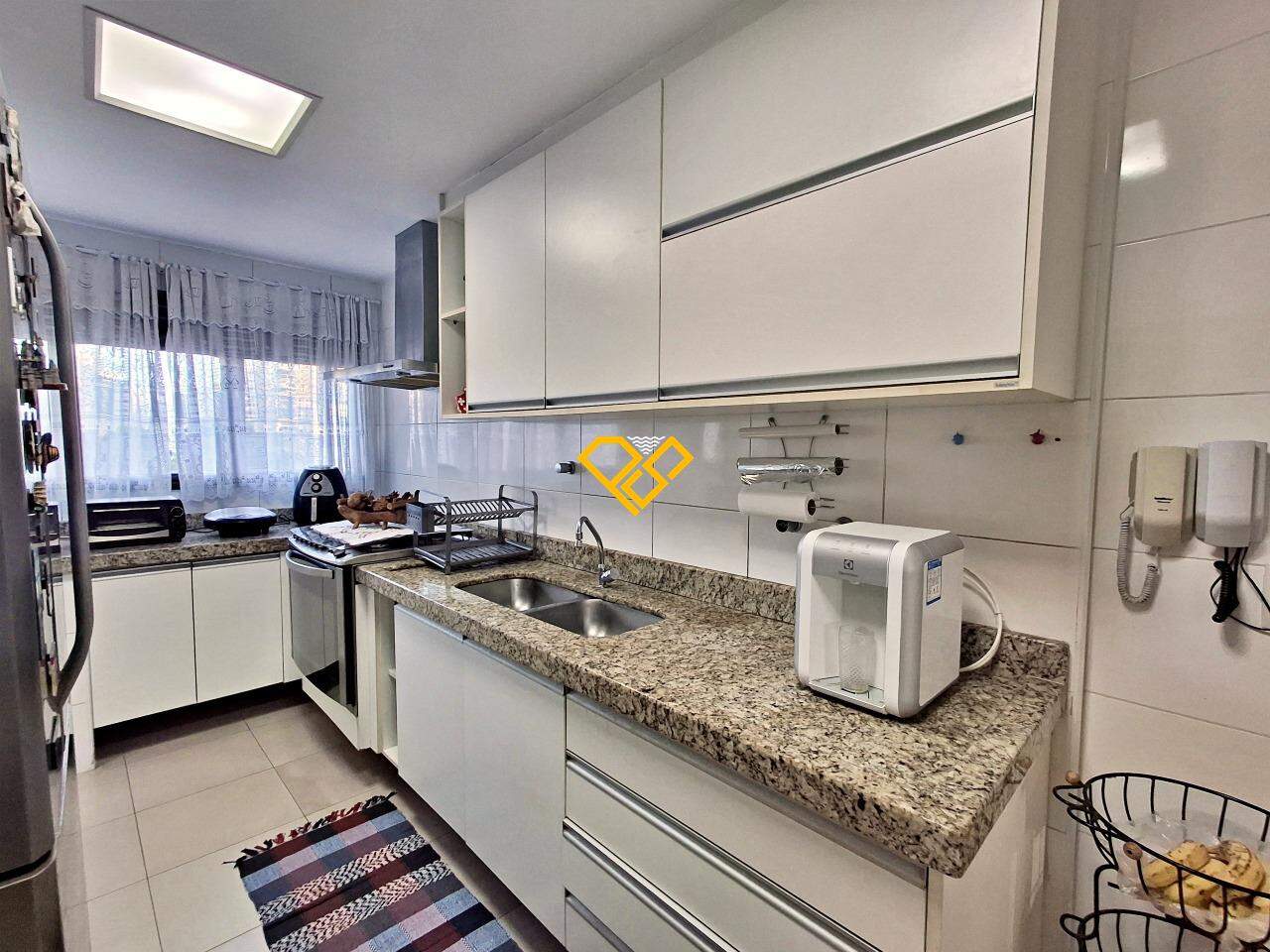 Apartamento à venda no Gonzaga: Cozinha