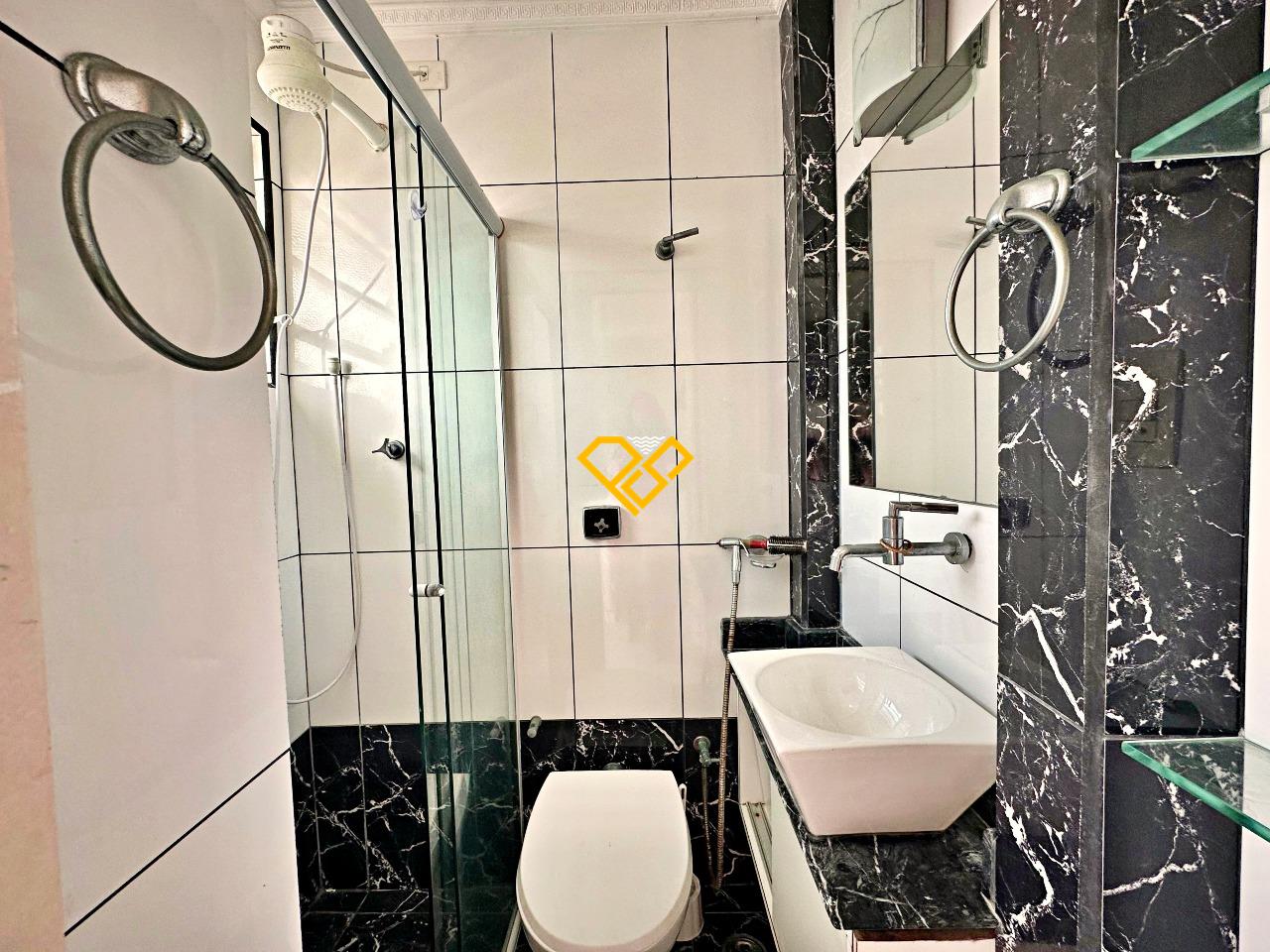 Apartamento à venda no José Menino: Wc de serviço