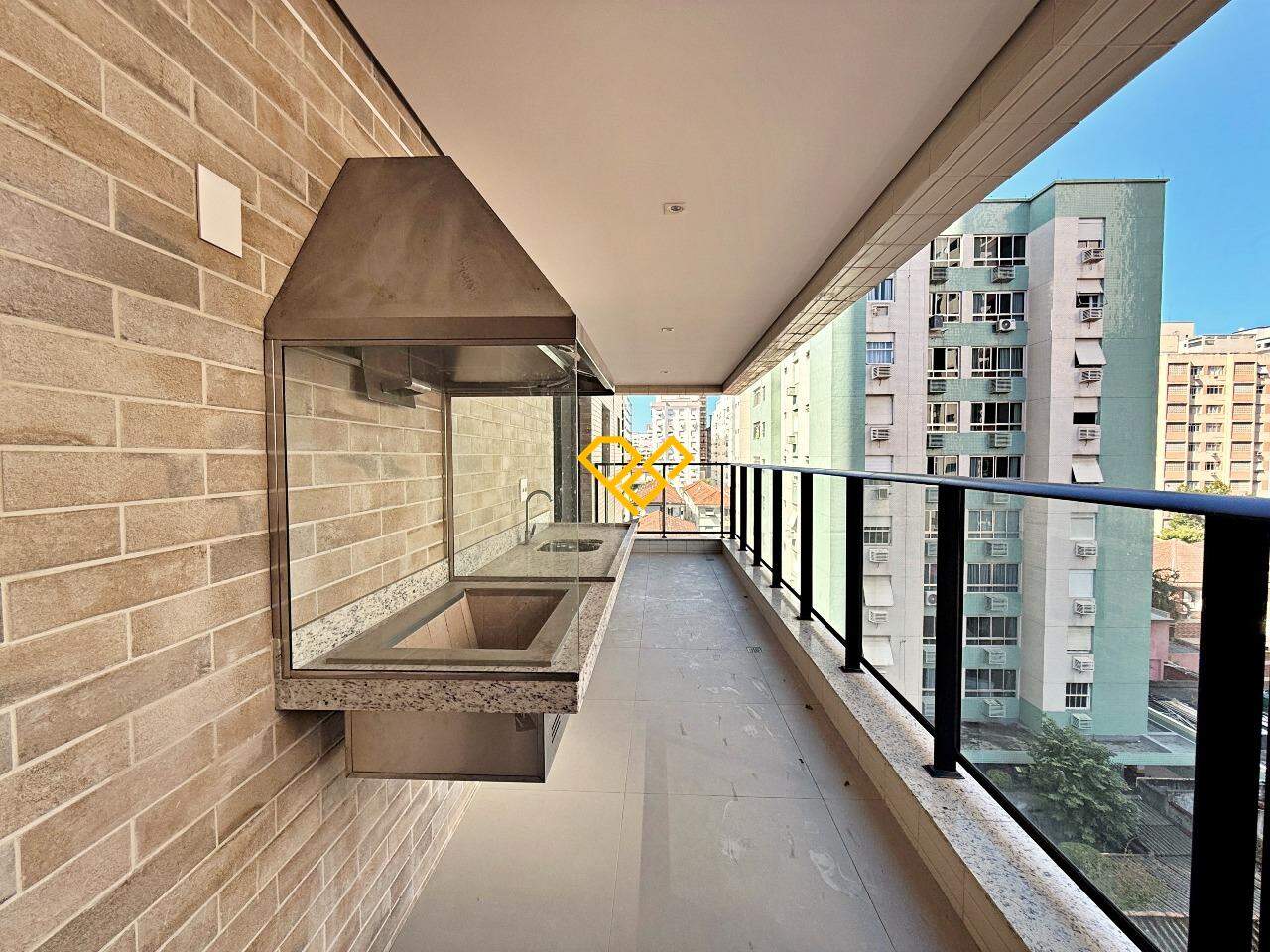 Apartamento à venda no Pompéia: Varanda com churrasqueira