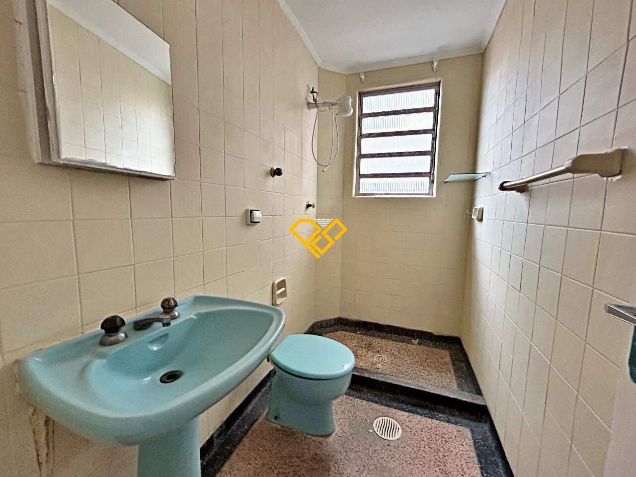 Apartamento à venda no Embaré: Wc social