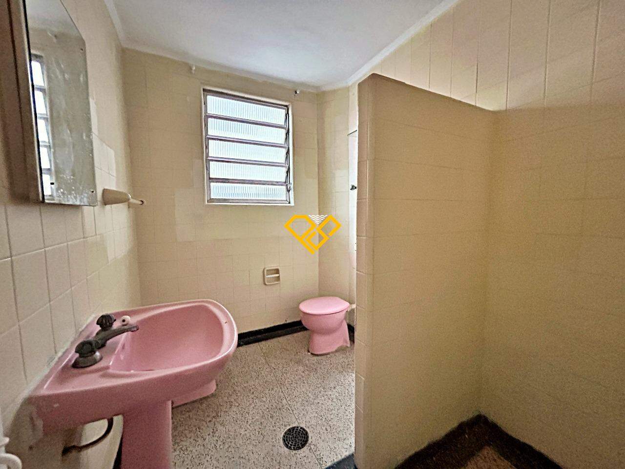 Apartamento à venda no Embaré: Wc social