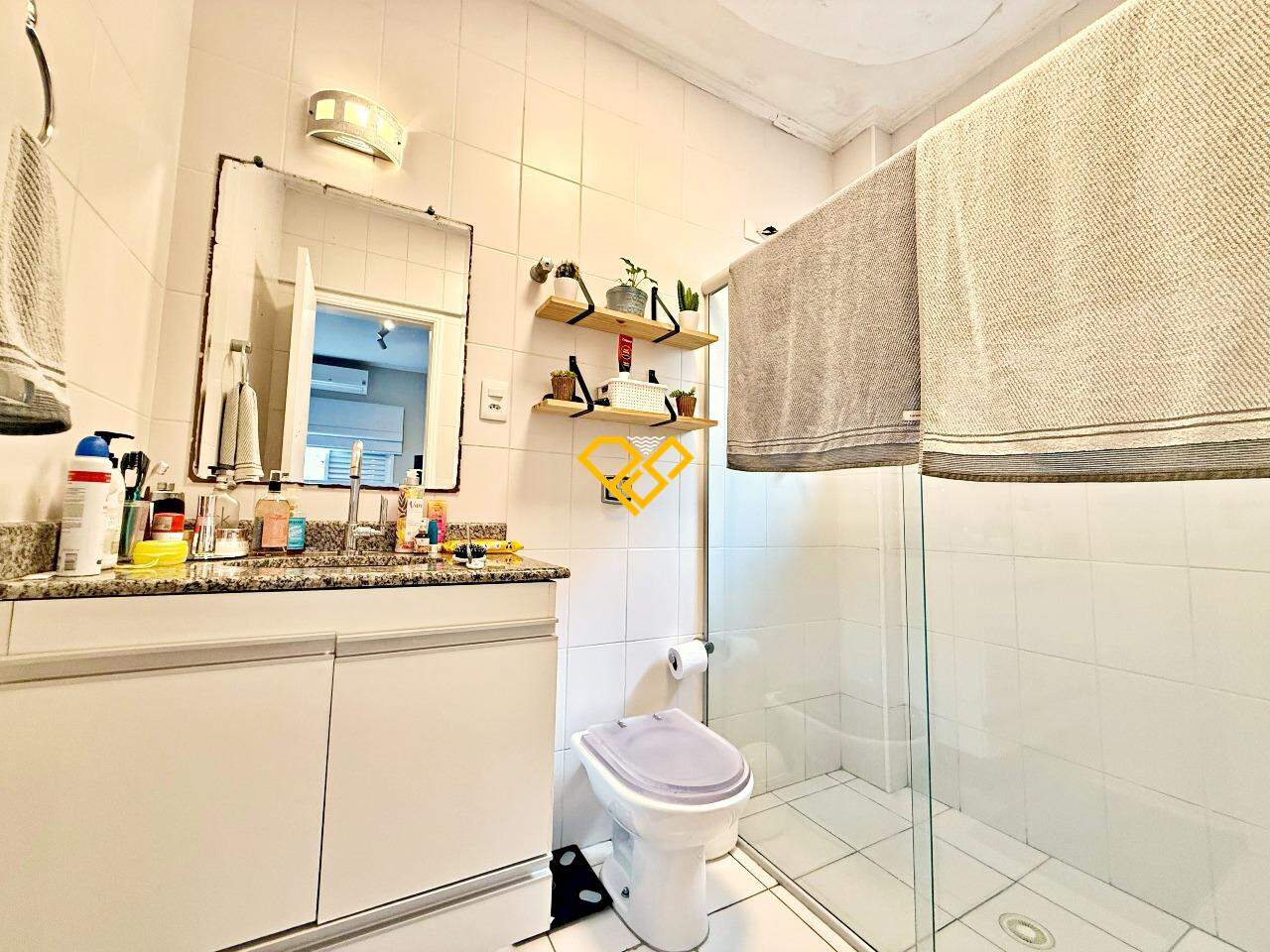 Cobertura à venda no Encruzilhada: Wc suíte