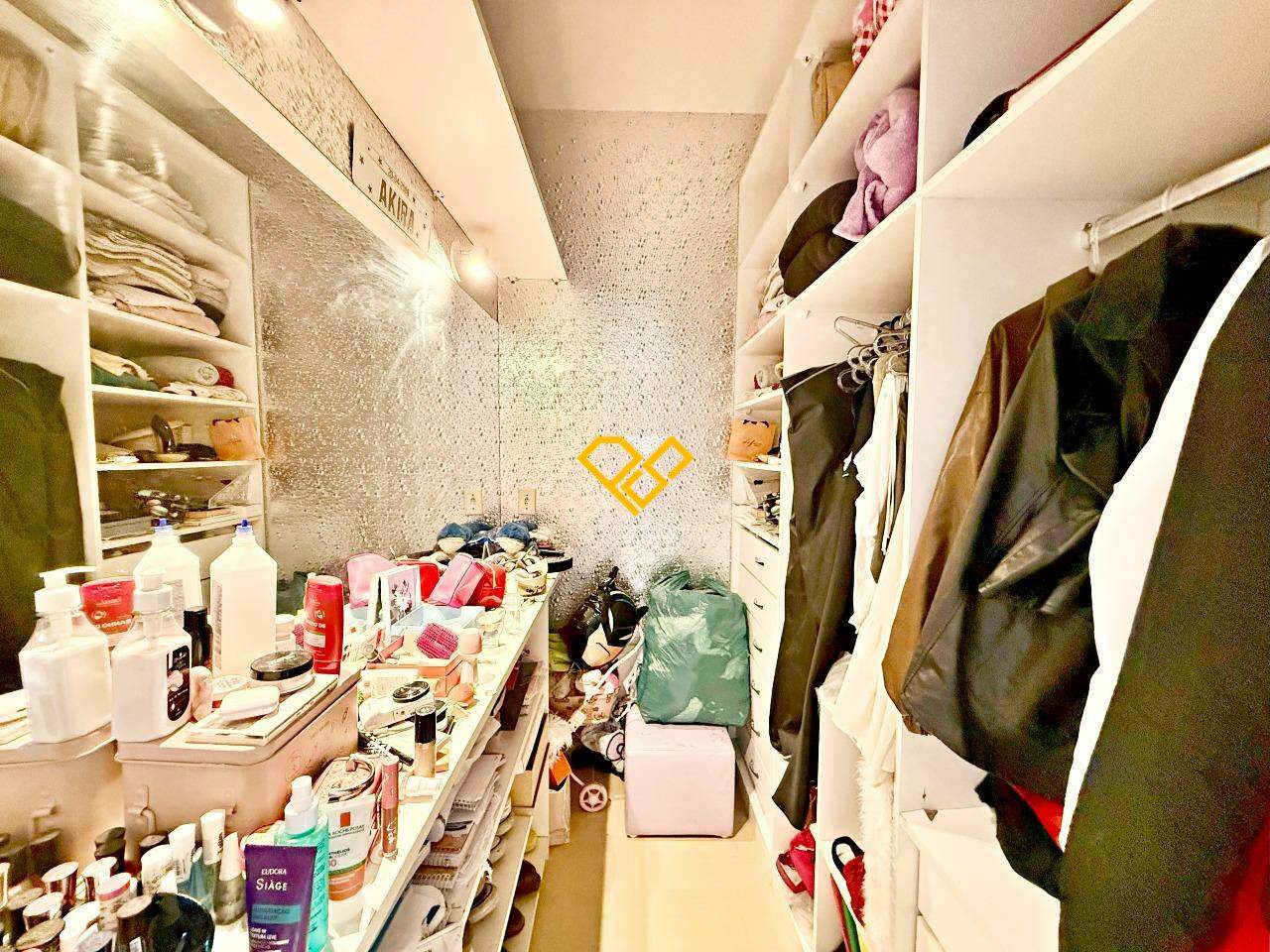 Cobertura à venda no Encruzilhada: Dormitório 1 - closet