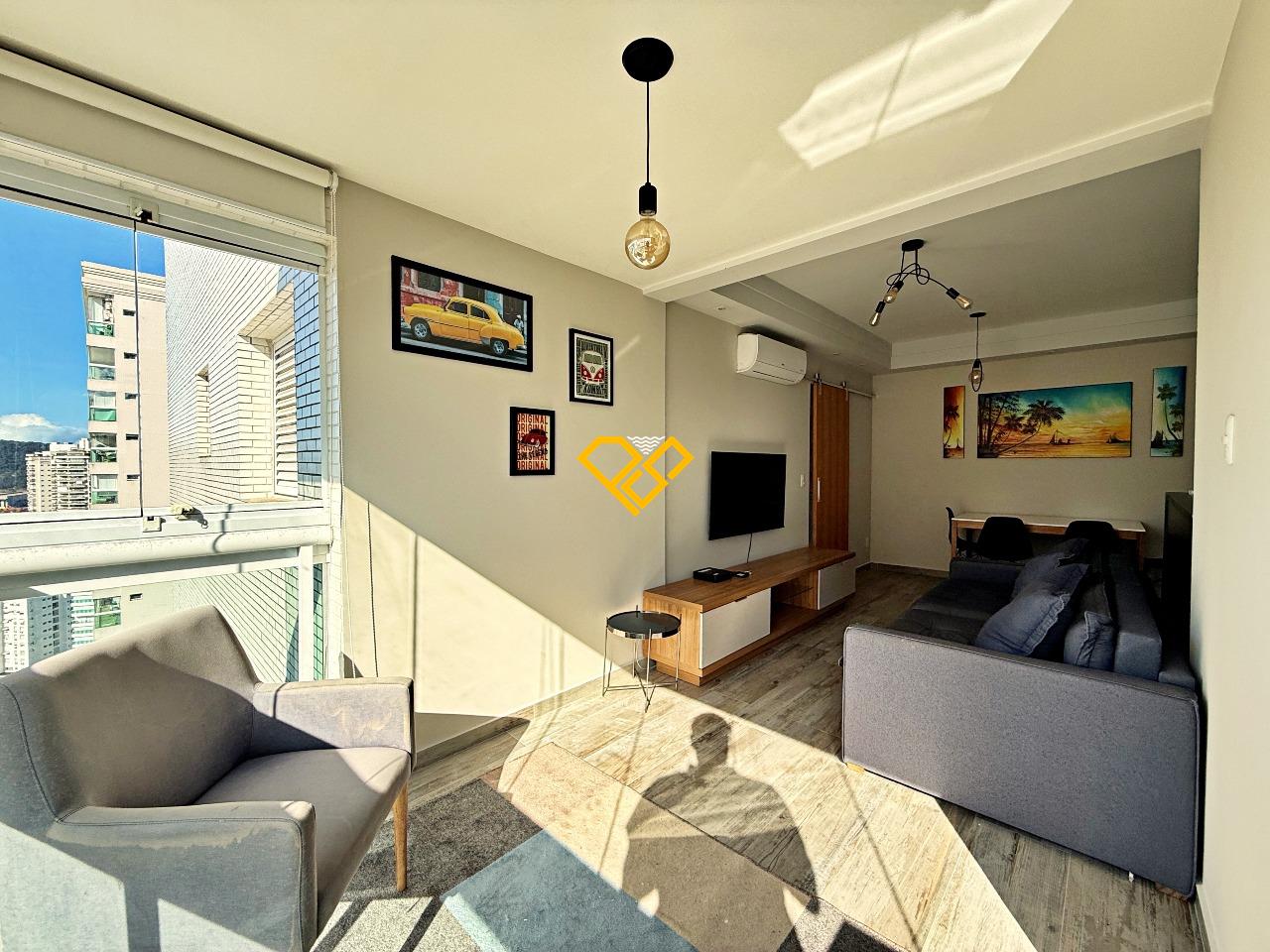 Apartamento à venda no Ponta da Praia: Sala e varanda