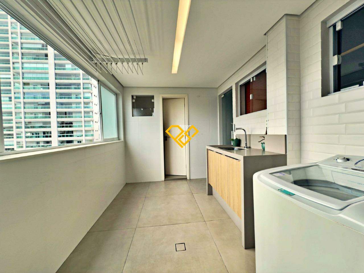 Apartamento à venda no Aparecida: Área de serviço
