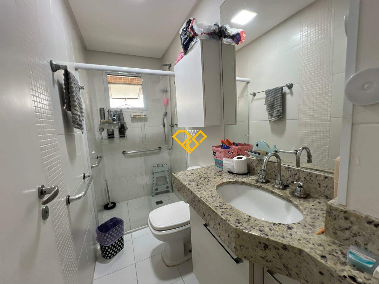 Apartamento à venda no Gonzaga: Wc suíte