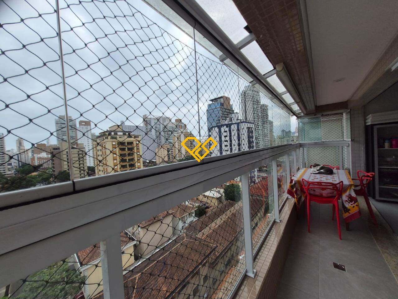 Apartamento à venda no Gonzaga: Varanda