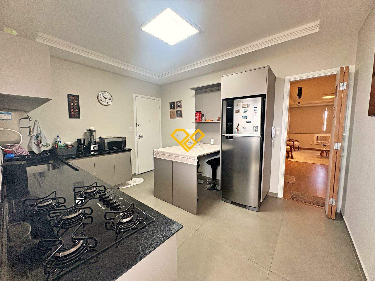Apartamento à venda no Ponta da Praia: Cozinha