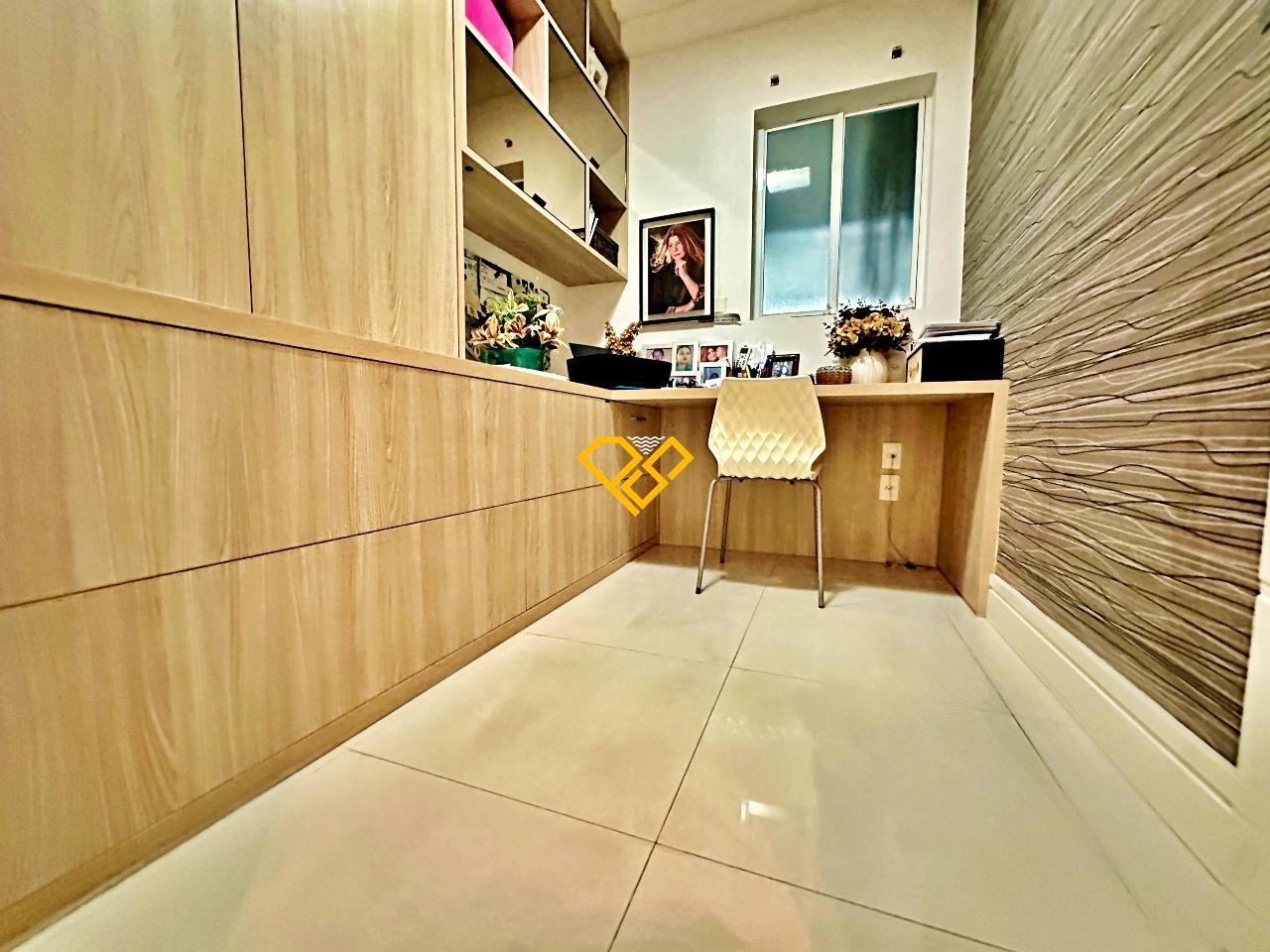 Apartamento para aluguel no Embaré: Home office