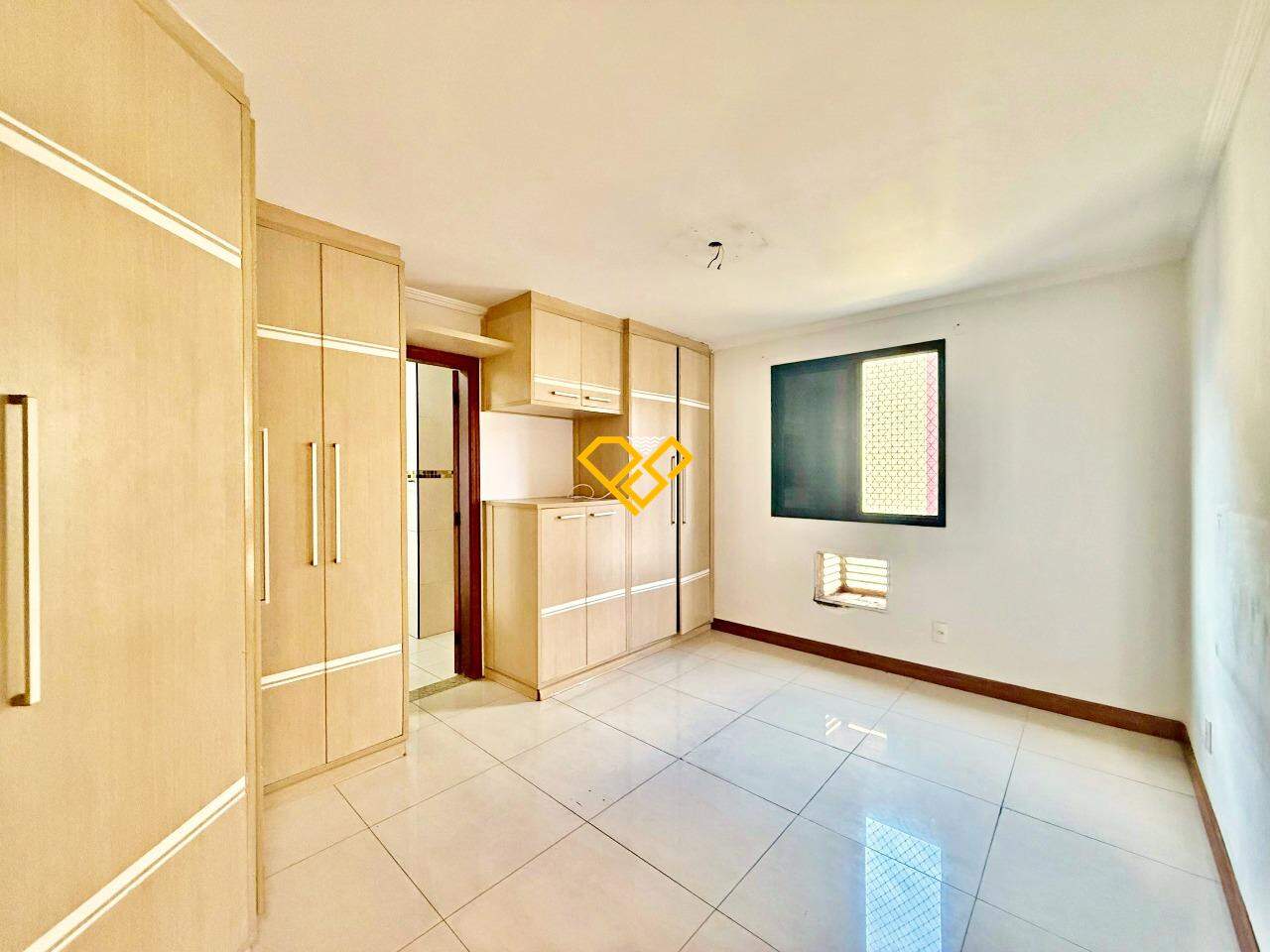 Apartamento à venda no Embaré: Dormitório 1 - suíte