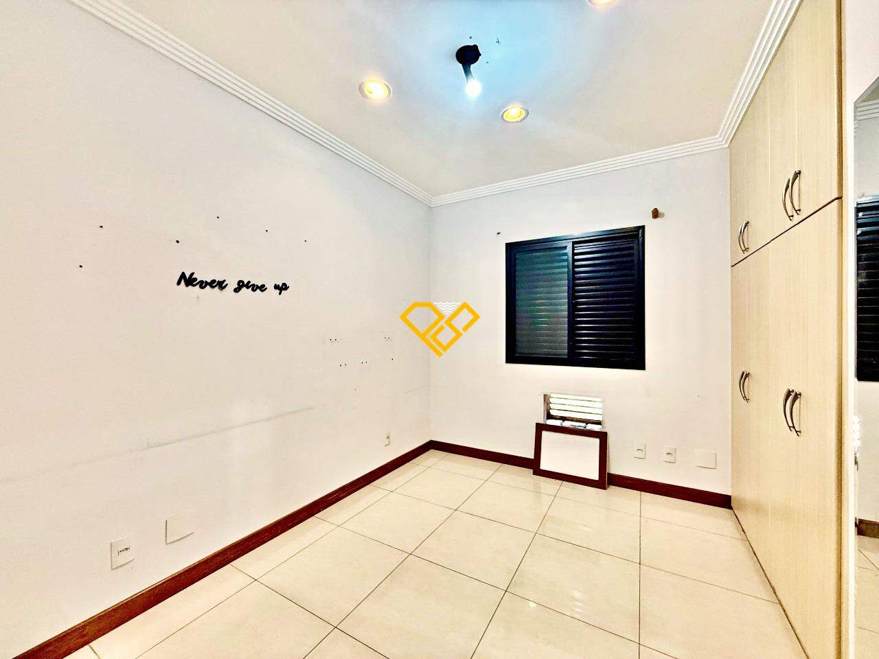 Apartamento à venda no Embaré: Dormitório 2