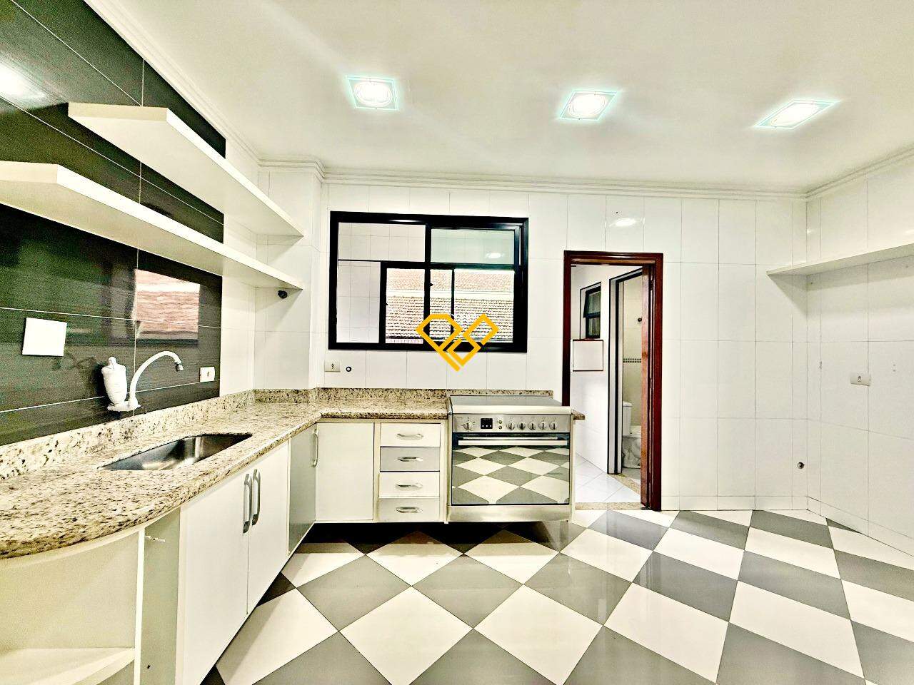 Apartamento à venda no Embaré: Cozinha