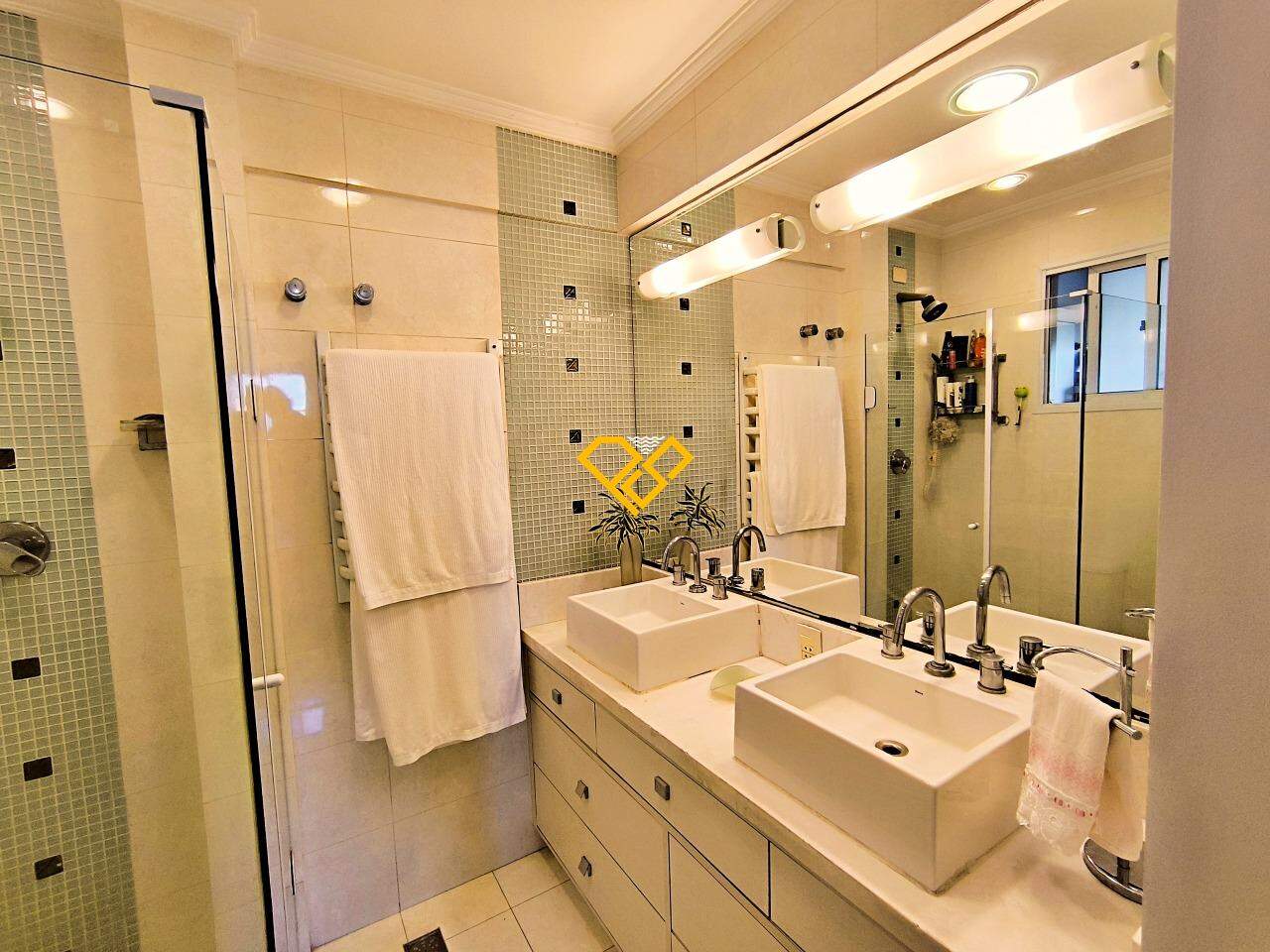 Cobertura à venda no Boqueirão: Wc suíte