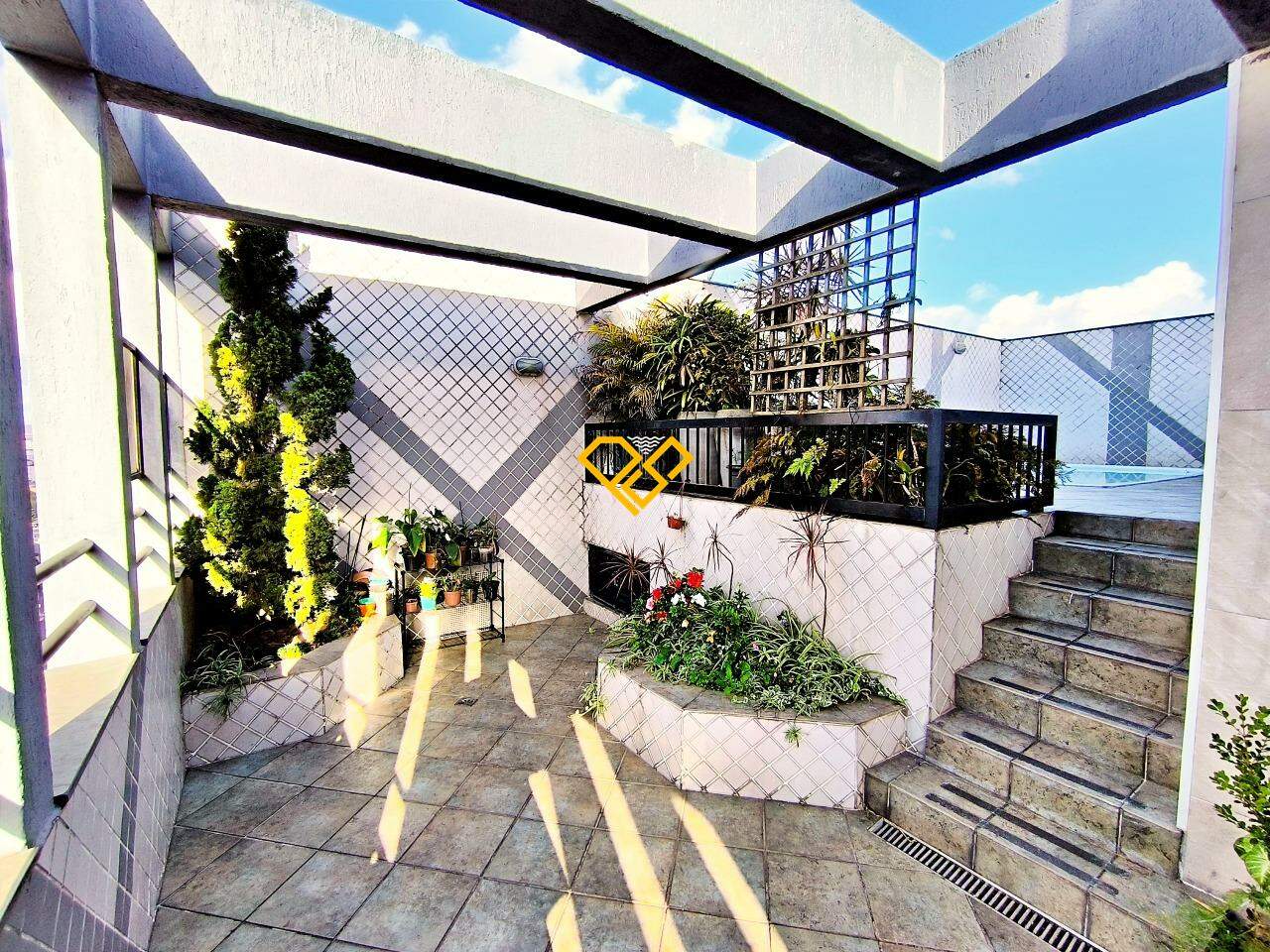 Cobertura à venda no Boqueirão: Acesso a piscina