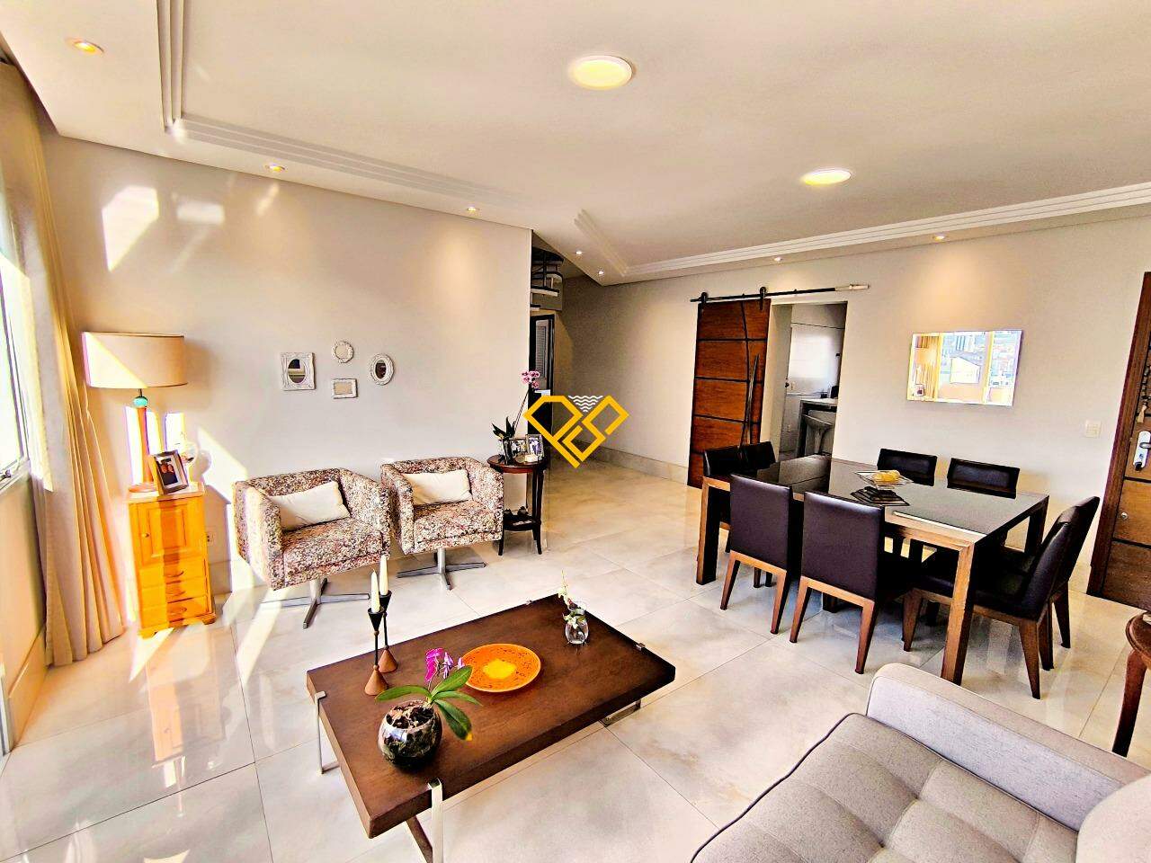 Cobertura à venda no Boqueirão: Sala 1° piso