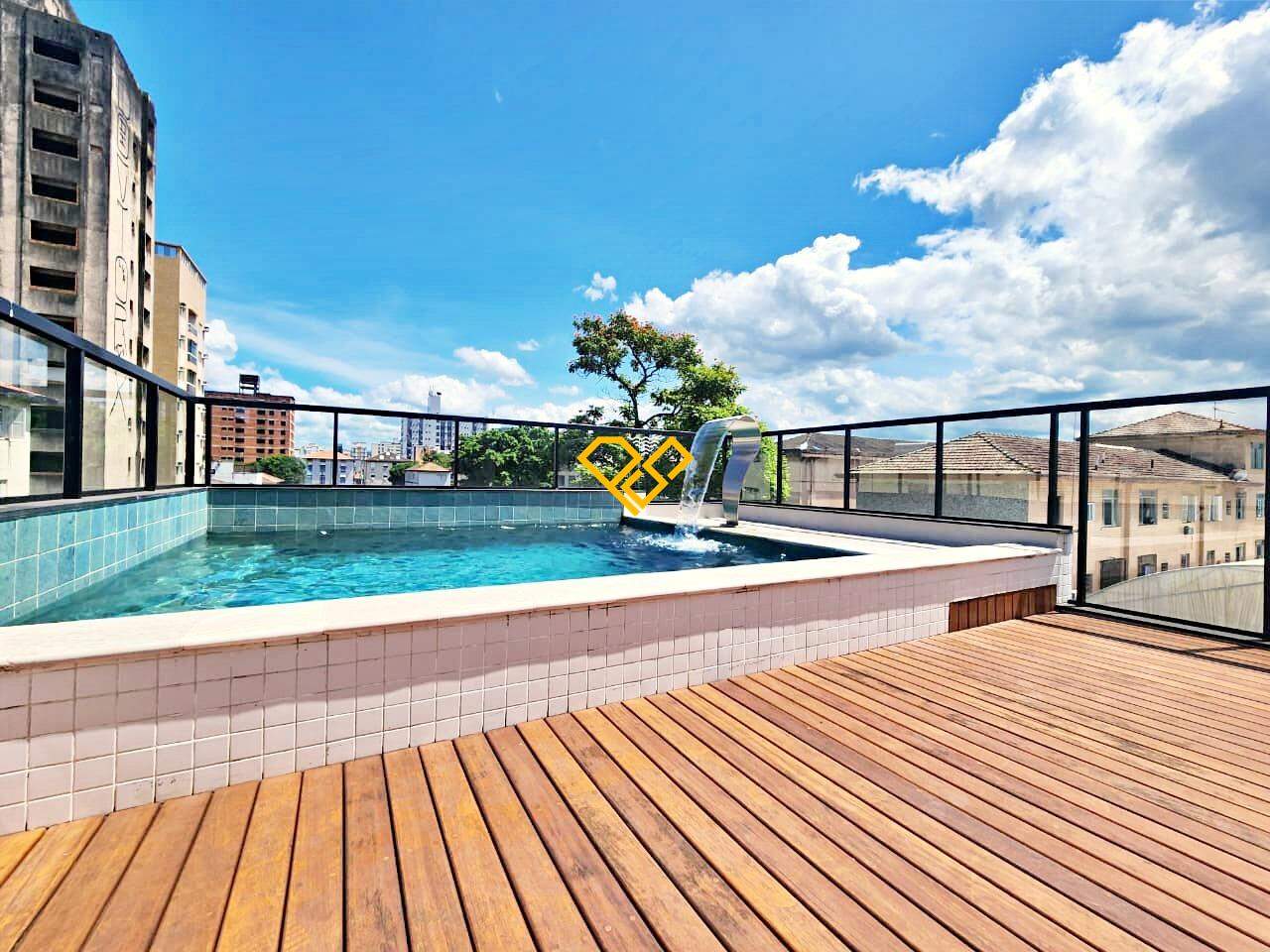 Sobreposta Alta à venda no Embaré: Piscina e deck