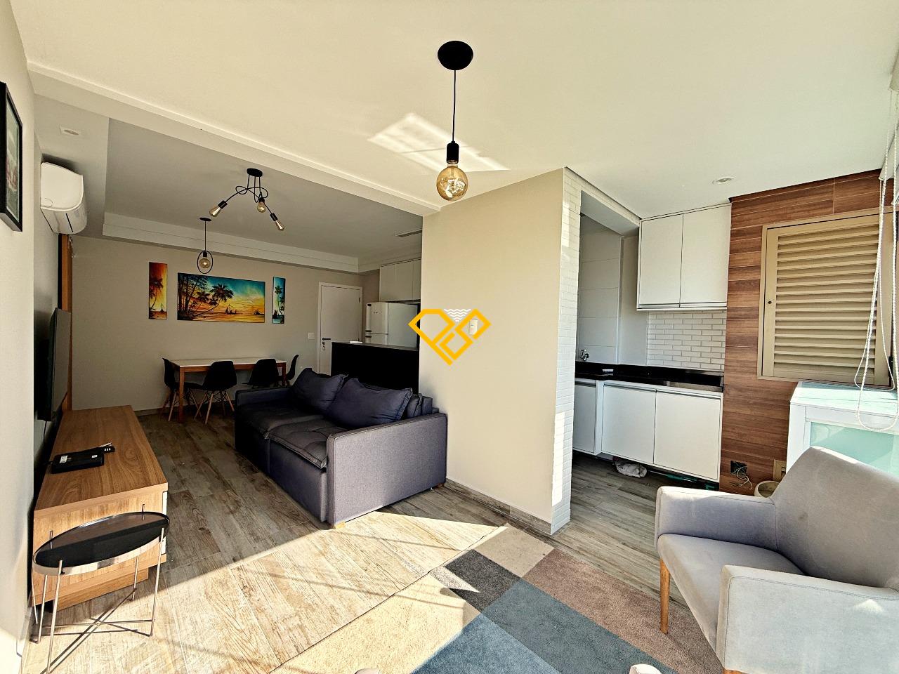 Apartamento para aluguel no Ponta da Praia: Sala e varanda