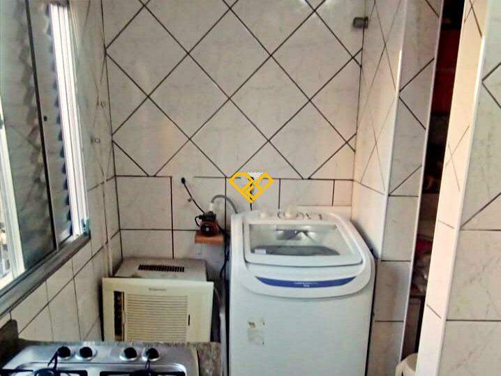 Apartamento à venda no Embaré: Área de serviço