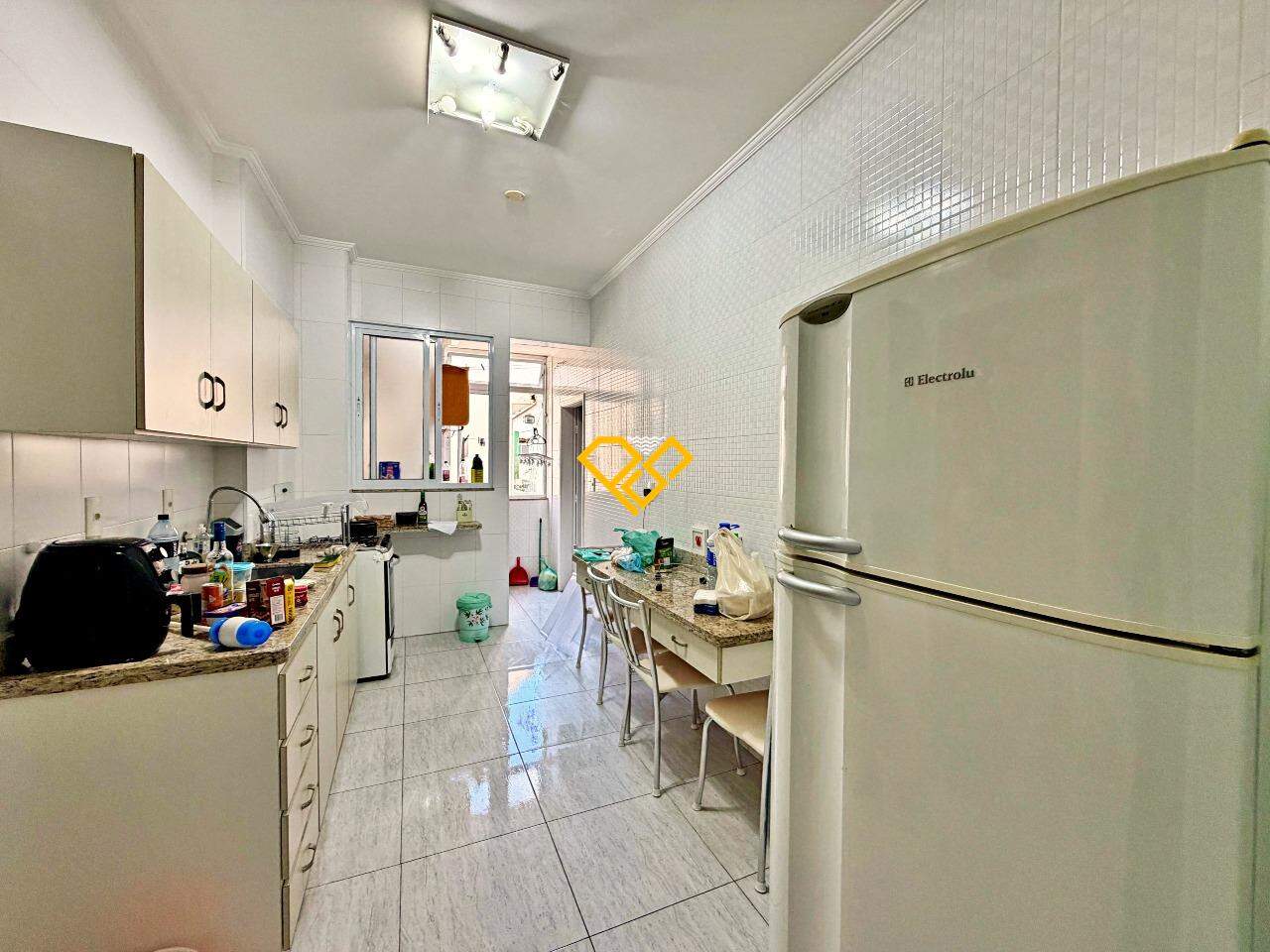 Apartamento à venda no Embaré: Cozinha