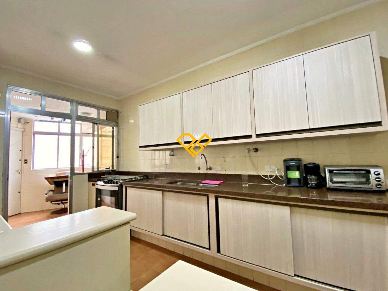 Apartamento à venda no Gonzaga: Cozinha