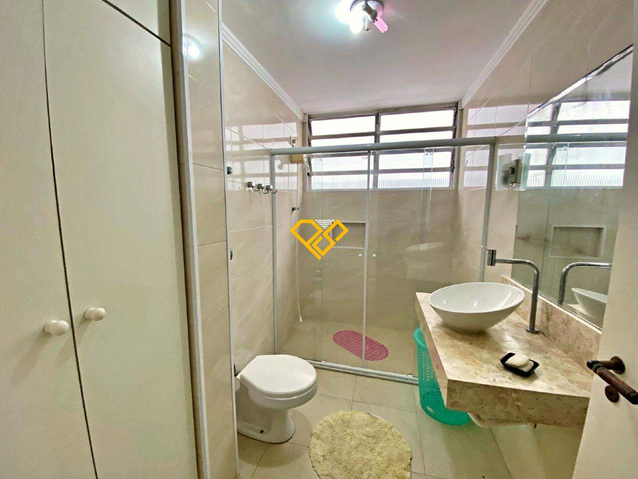 Apartamento à venda no Gonzaga: Wc social