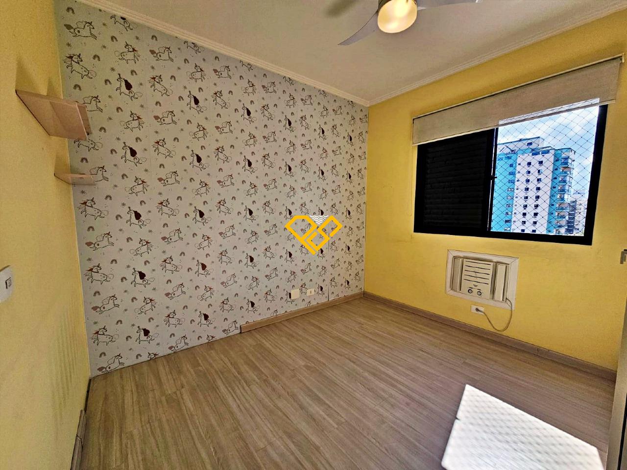 Apartamento para aluguel no Embaré: Dormitório 2