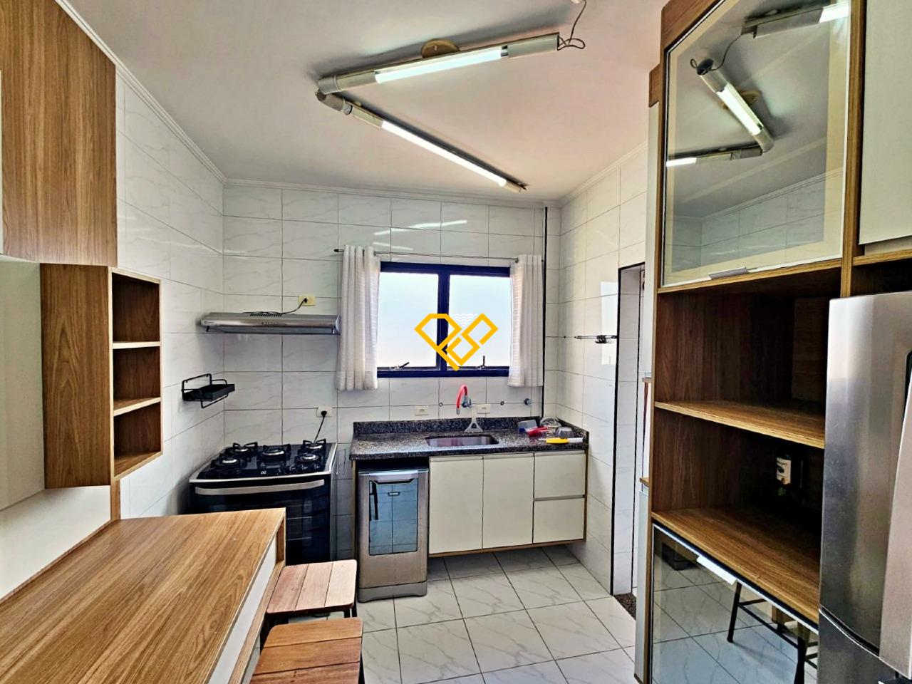 Apartamento para aluguel no Embaré: Cozinha