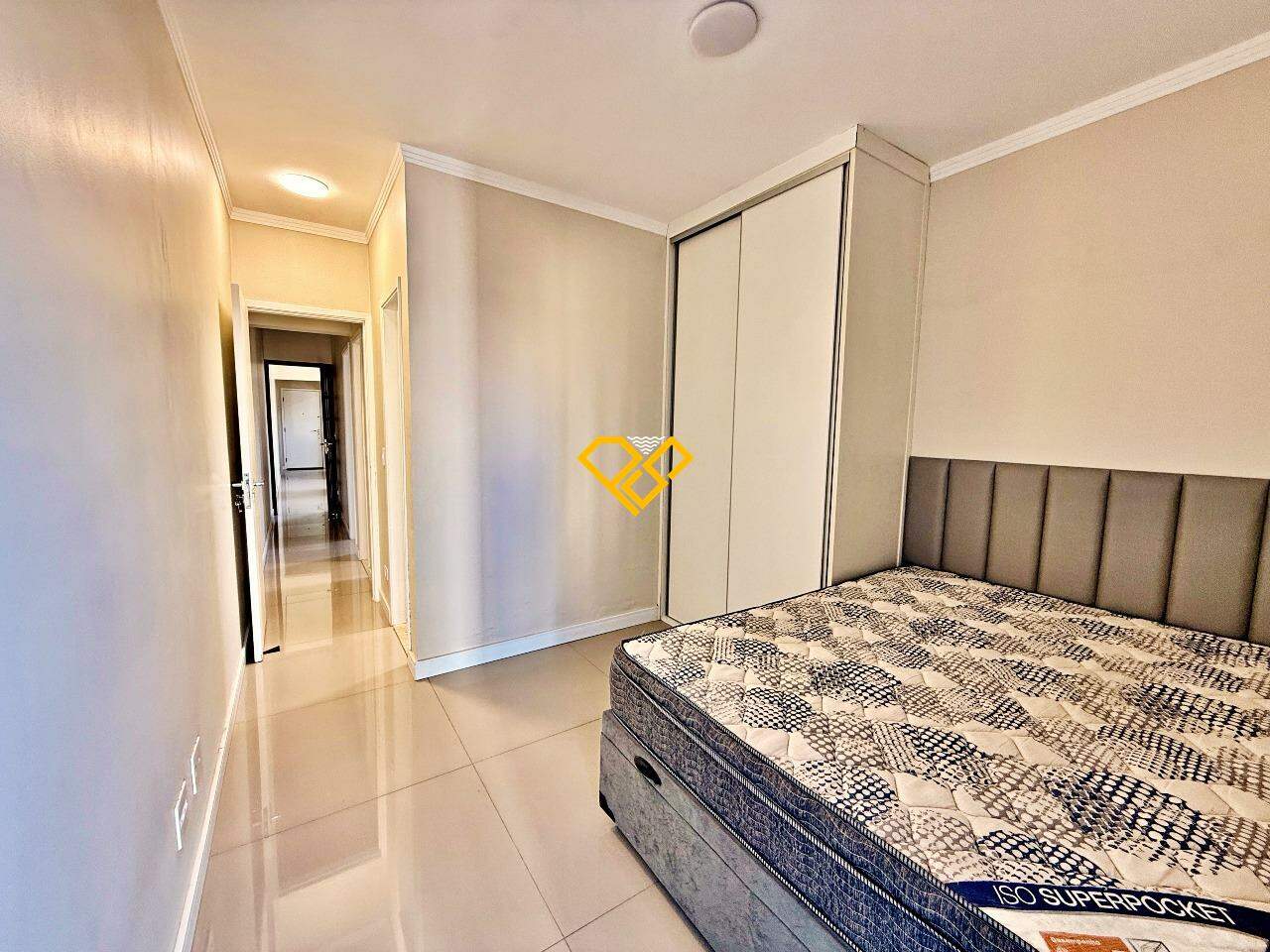 Apartamento à venda no Ponta da Praia: Dormitório 1 - suíte