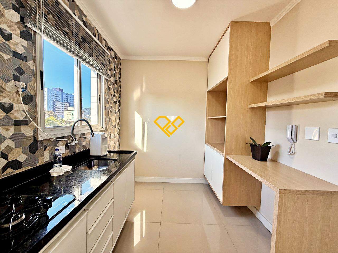 Apartamento à venda no Ponta da Praia: Cozinha