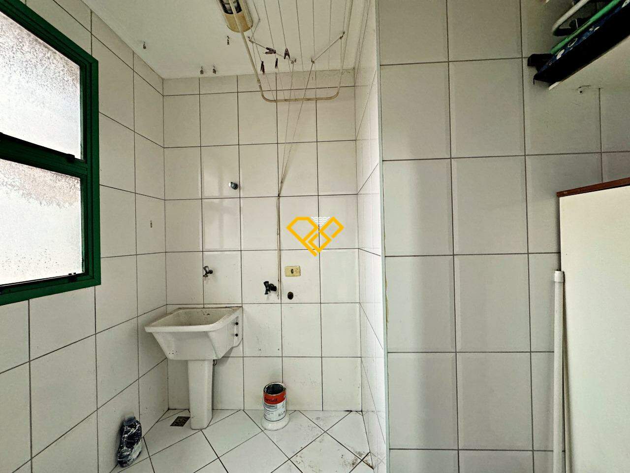 Apartamento à venda no Embaré: Área de serviço