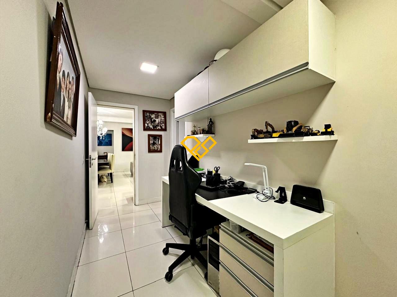 Apartamento à venda no Marapé: Corredor - escritório