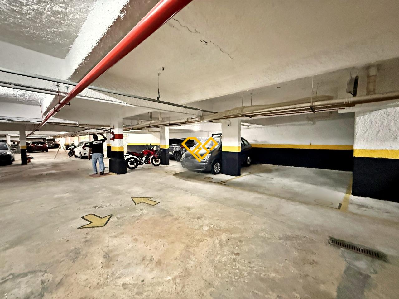 Apartamento à venda no Boqueirão: Garagem