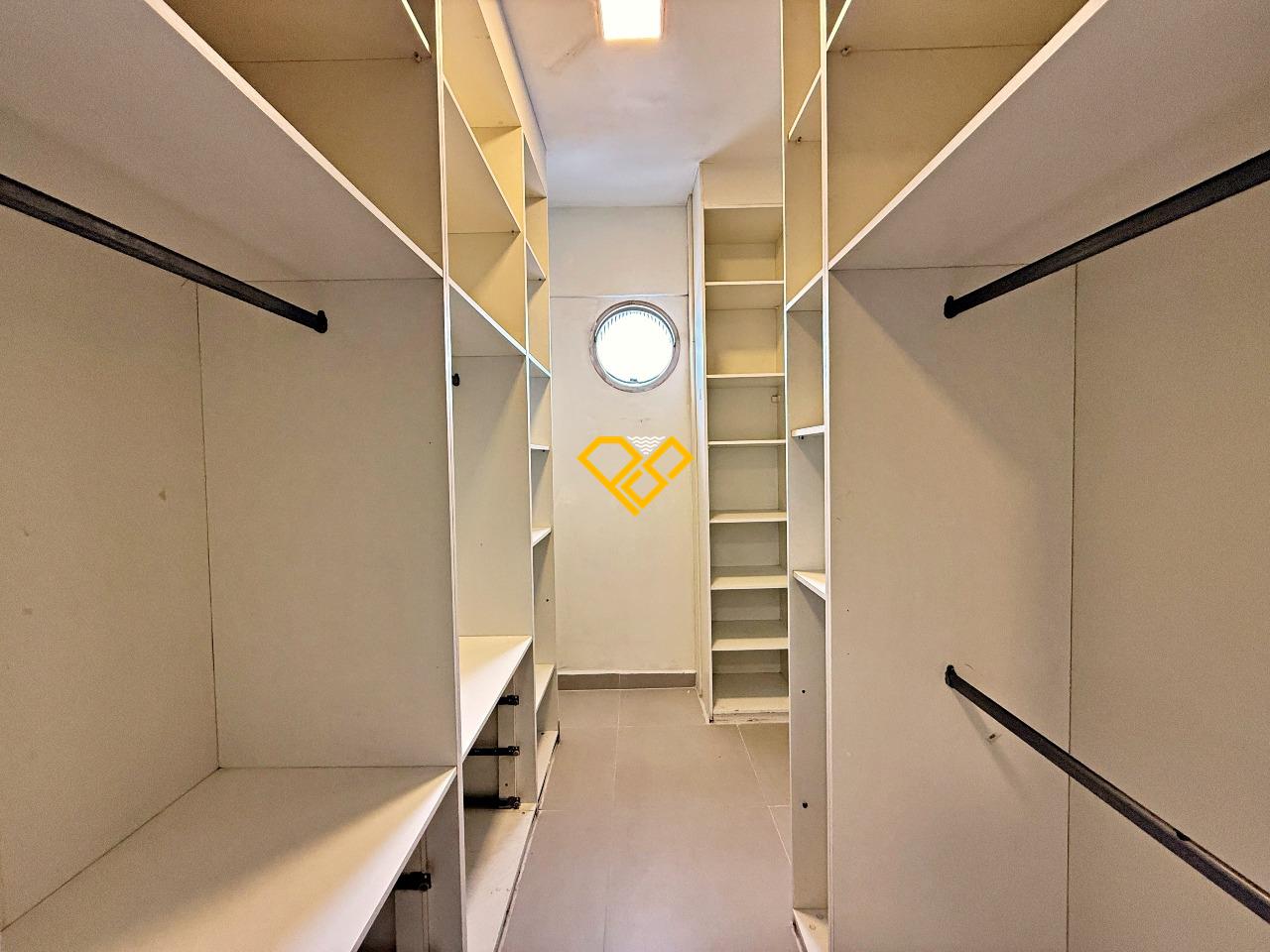 Apartamento à venda no Boqueirão: Dormitório 1 - suíte - closet