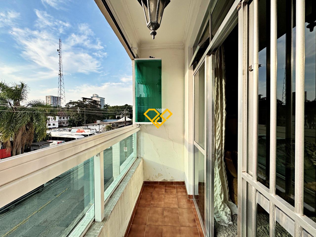 Apartamento à venda no Ponta da Praia: Varanda