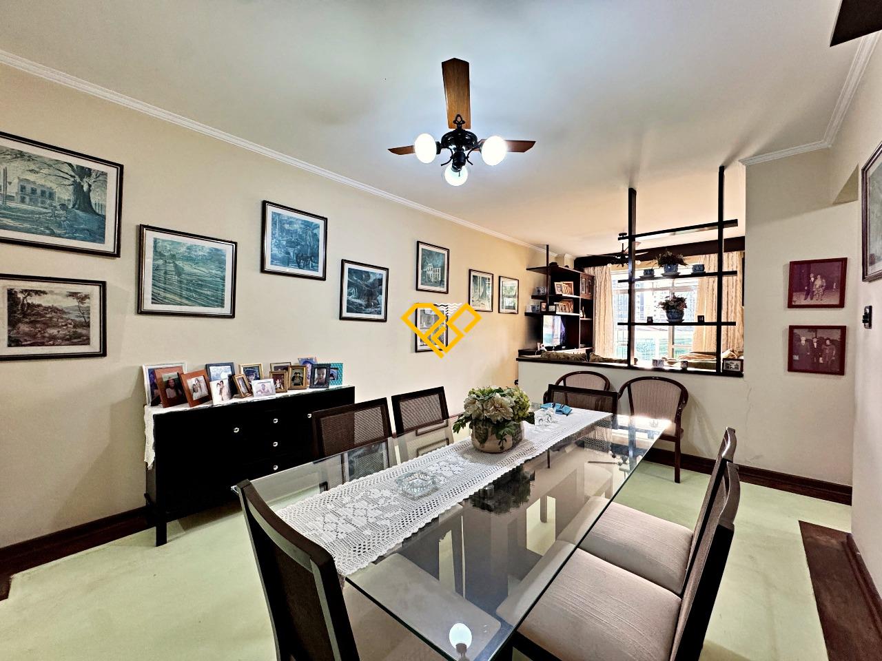 Apartamento à venda no Ponta da Praia: Sala